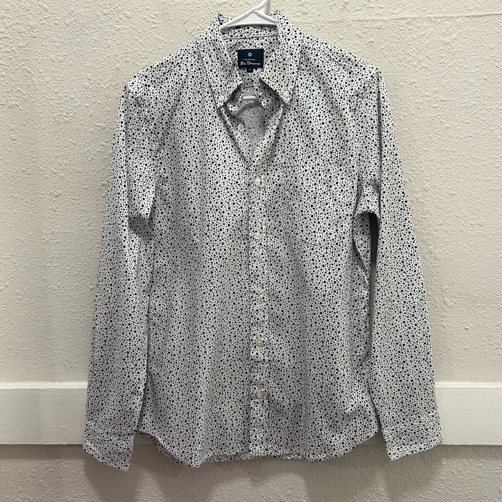 Ben Sherman Black and White Dot Button Down Shirt Size Small